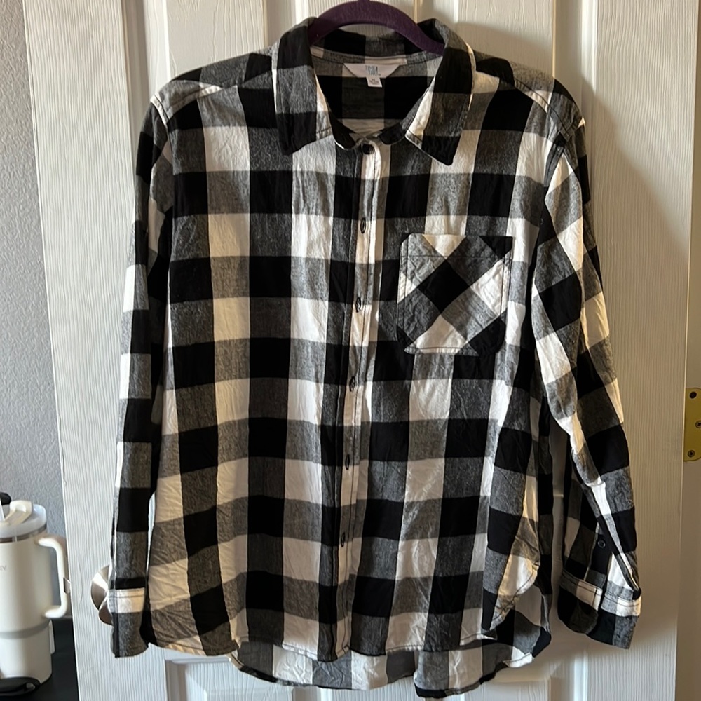 Fleece Plaid Button Down in Medium
